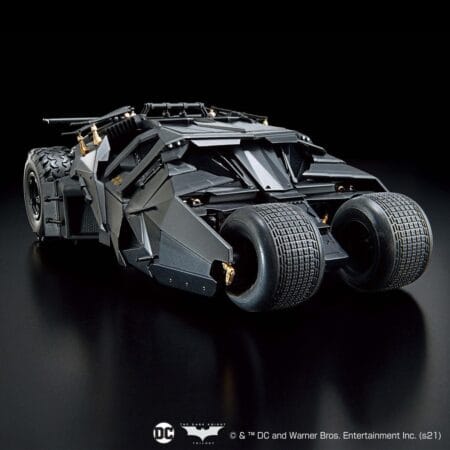 <B>BATMOBILE (BATMAN BEGINS VER.) 1/35 SCALE MODEL KIT</B><BR>BANDAI