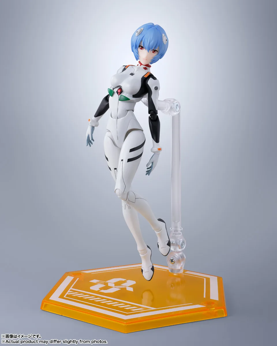 <B>REI AYANAMI</B><BR>S.H.FIGUARTS - Imagen 3